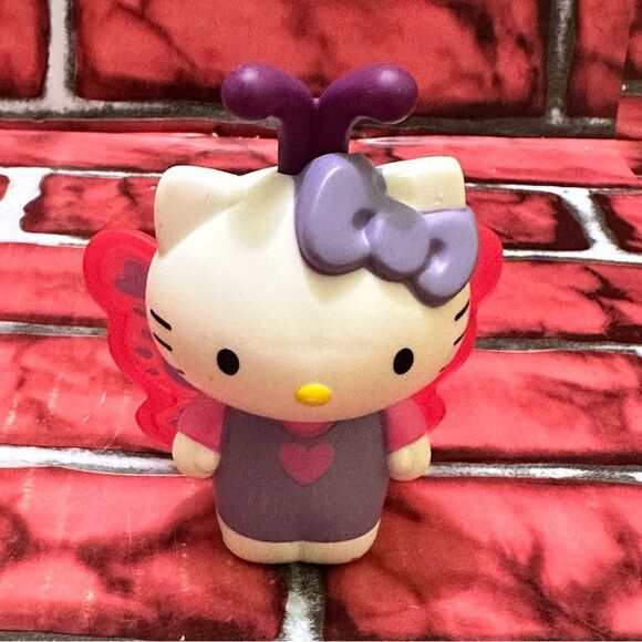 Hello Kitty Butterfly wings action figure 2019 - Picture 1 of 6